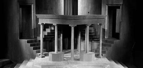 Photo of 
Tanya Moiseiwitsch's Thrust Stage